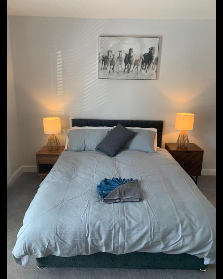 Beautiful Room In Apartment Near Town Centre Rugby Exterior photo